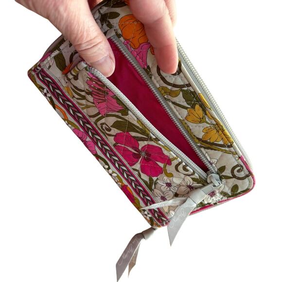 Vera Bradley quilted cotton zip around wallet pink white gray green turn lock - Picture 4 of 10